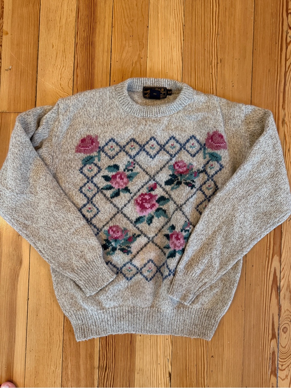 Eddie Bauer women’s Wool country Floral knit crewneck sweater wool blend Small S